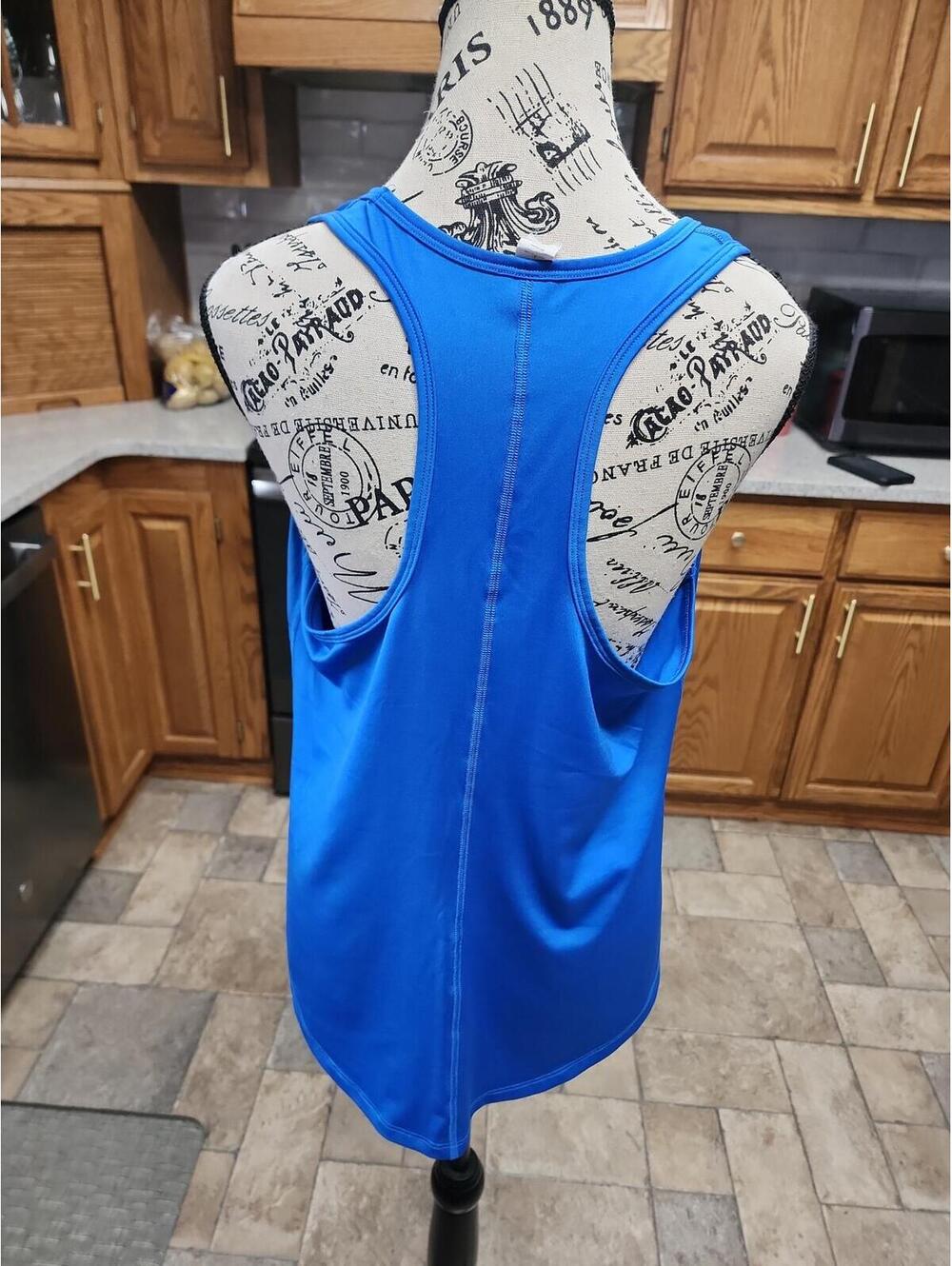 Tank top - Picture 3 of 8